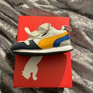 Boys toddler puma sneakers